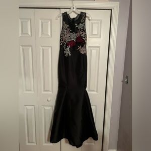 XSCAPE Black Embroided Mermaid Gown